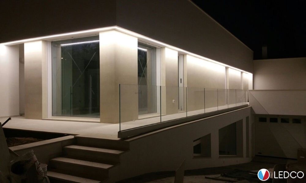 Strip led perimetrali – Villa privata – Lecce