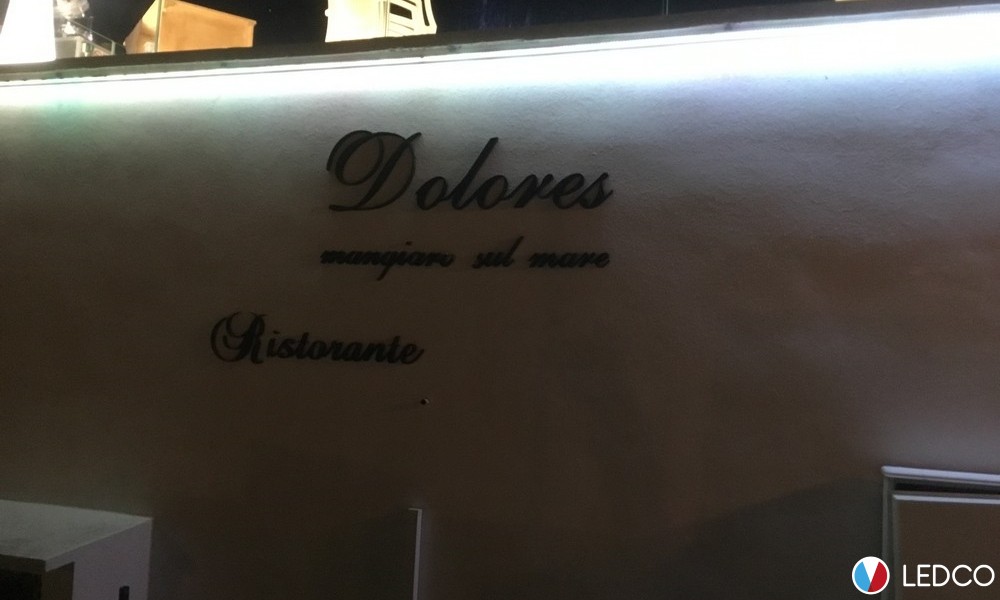 Illuminazione con strip led da esterno – Ristorante Dolores – Leuca