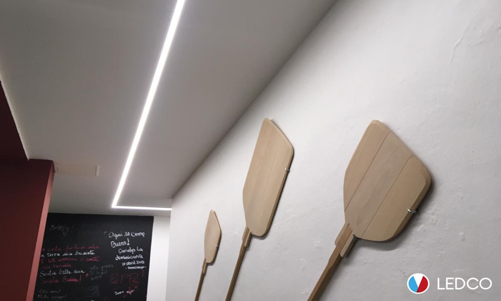 Profilo ad incasso con strip led – Pizzeria – Austria