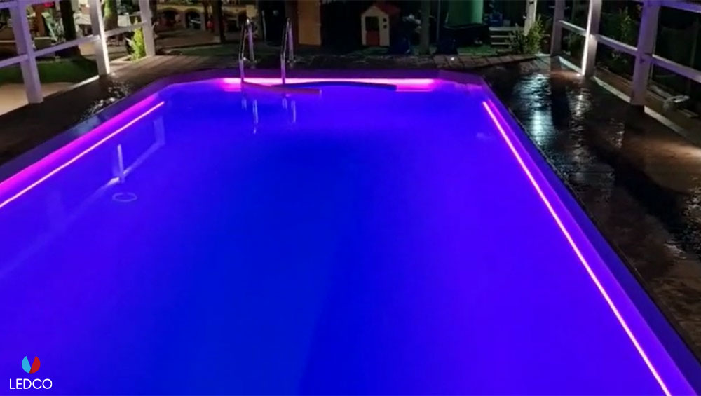Swimming pool lighting