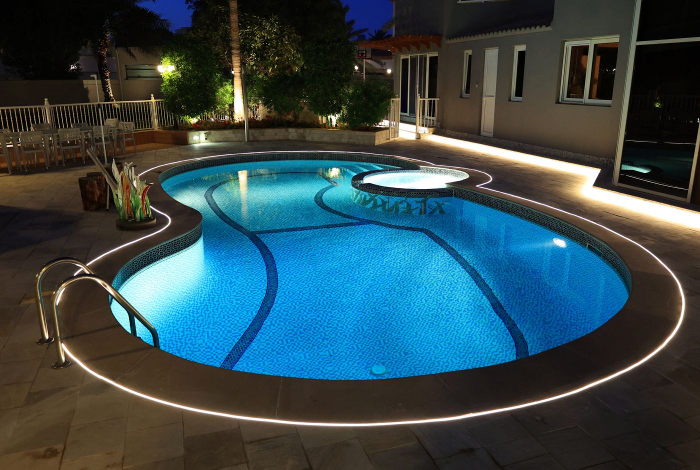 LEDCO_stripip68 ombrellone_led